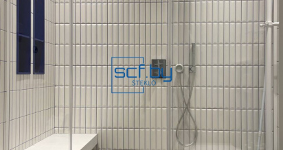 Линейная душевая с раздвижной дверью и двумя неподвижными стеклами-6