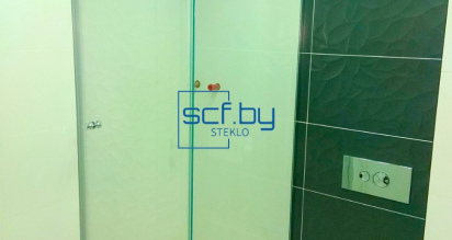 Угловая душевая с распашной дверью и неподвижным стеклом-10